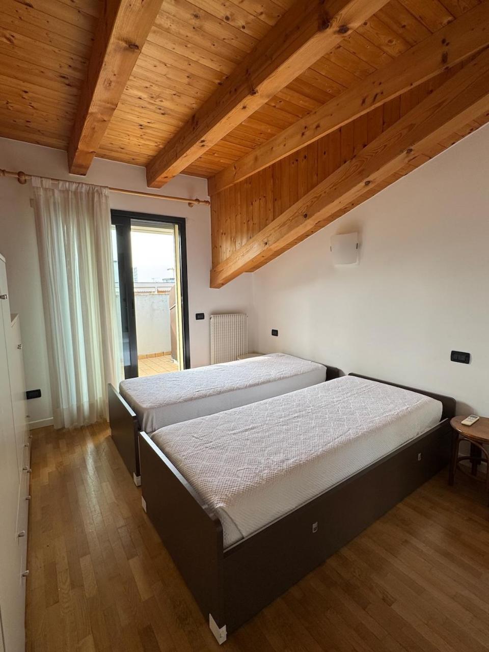 Apartamento Marconi Deluxe Lido di Jesolo Exterior foto